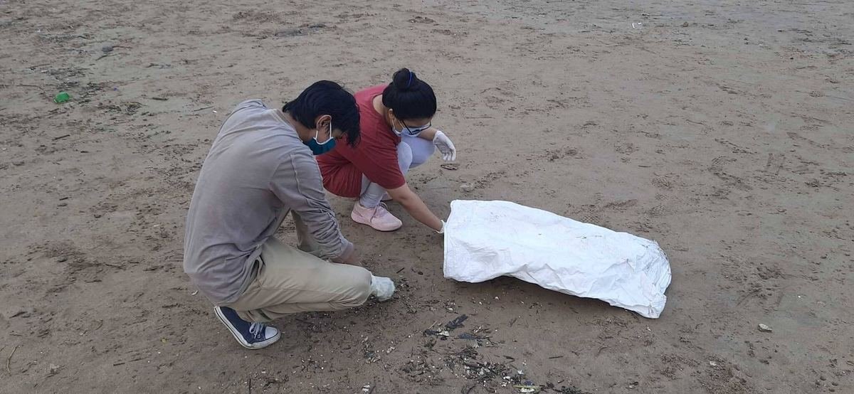 Beach Cleaning at Silver Beach, Madh Island