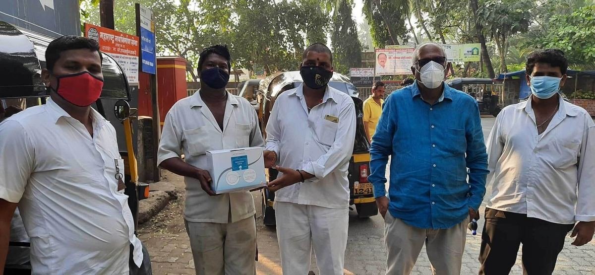 Distribution of Masks at Madh Island