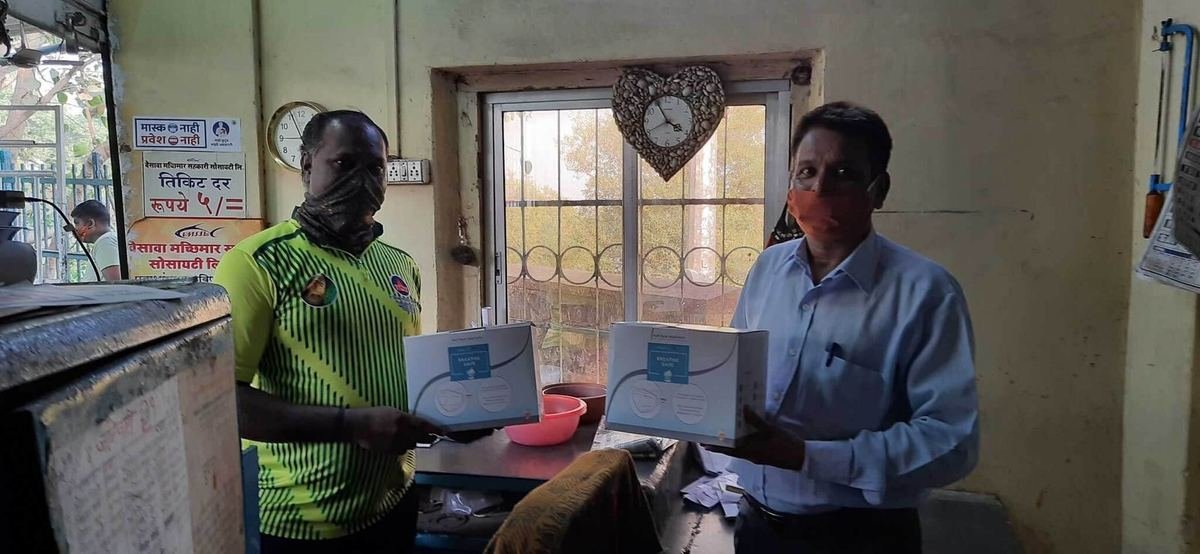 Distribution of Masks at Madh Island